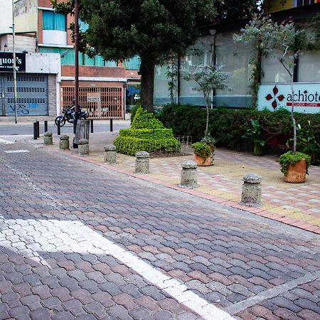 Hostal Loro Verde Quito Exteriör bild