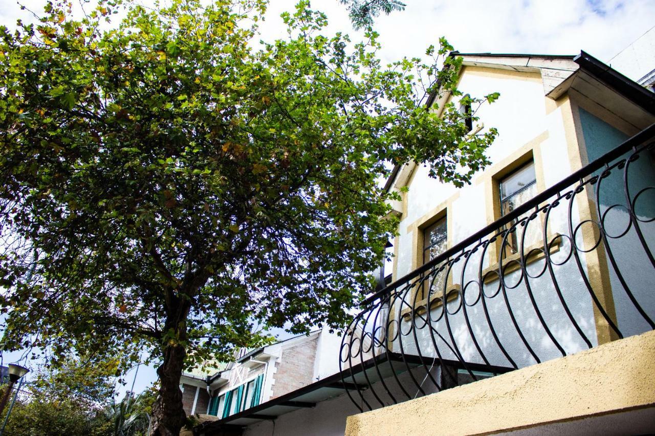 Hostal Loro Verde Quito Exteriör bild